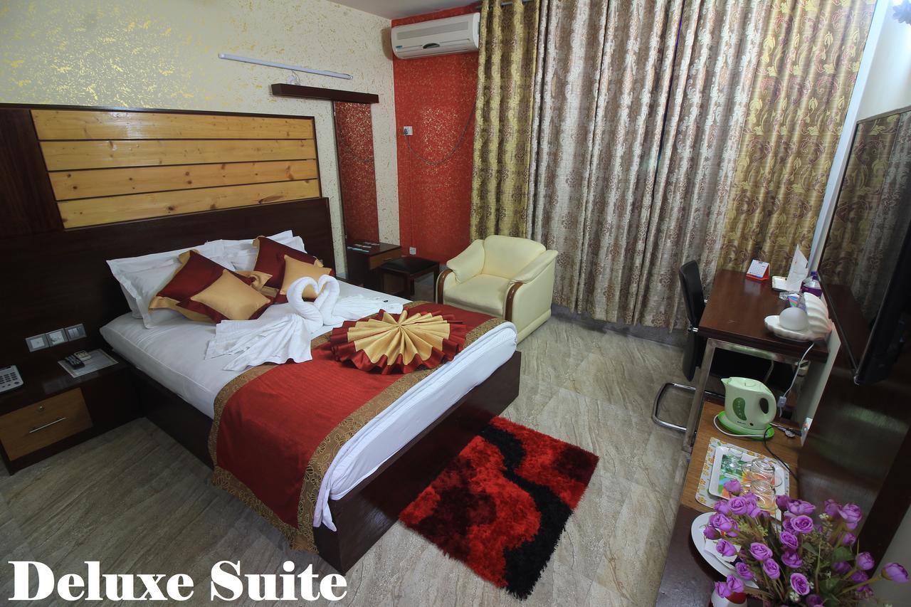 Tiger Garden Int Hotel Khulna Exterior photo
