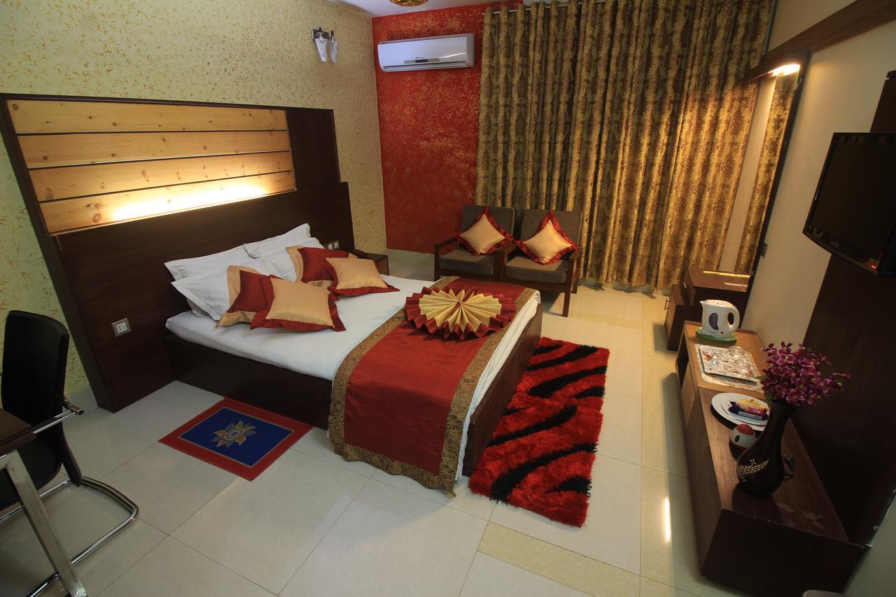 Tiger Garden Int Hotel Khulna Exterior photo